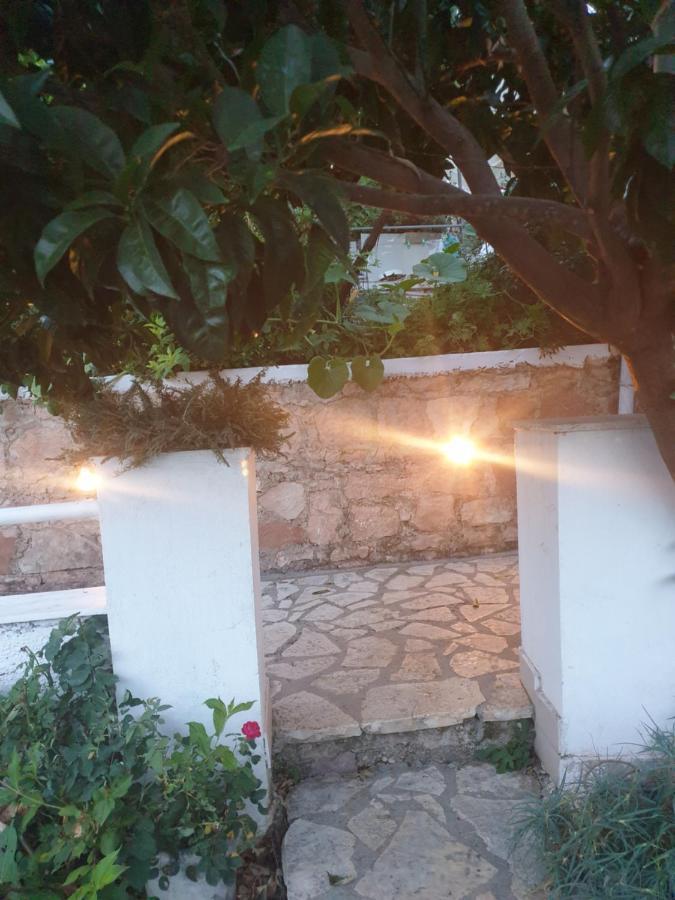Rosemary House Guest House ซารานเดอ ภายนอก รูปภาพ