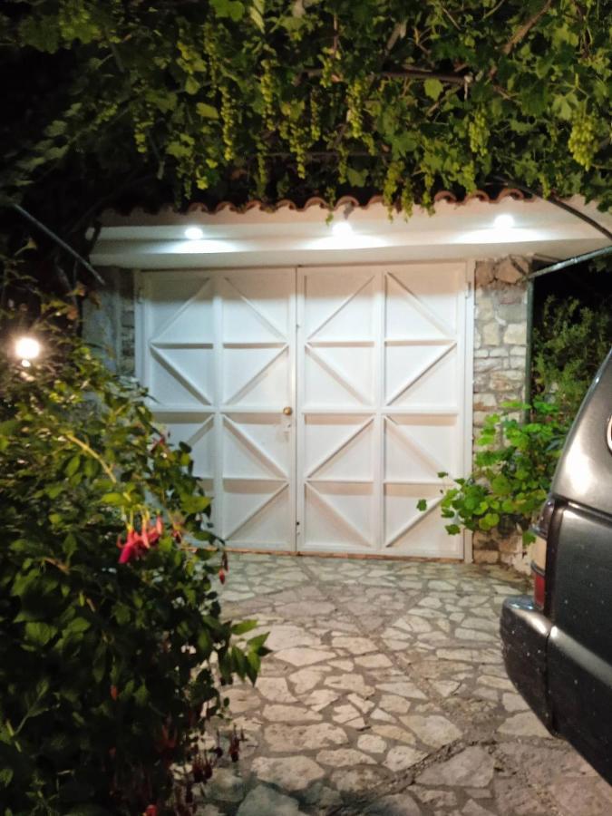 Rosemary House Guest House ซารานเดอ ภายนอก รูปภาพ