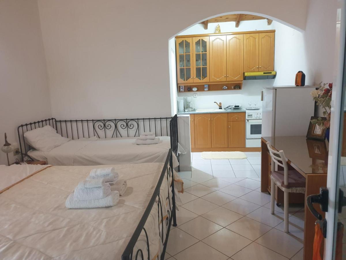 Rosemary House Guest House ซารานเดอ ภายนอก รูปภาพ